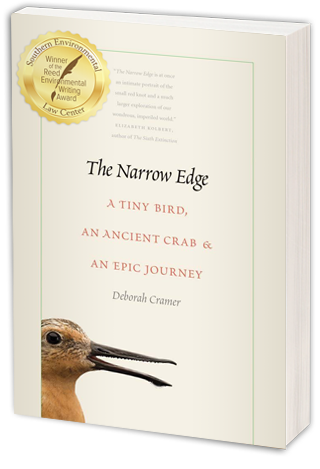 The Narrow Edge: A TINY BIRD, AN ANCIENT CRAB, AND AN EPIC JOURNEY Red Knot